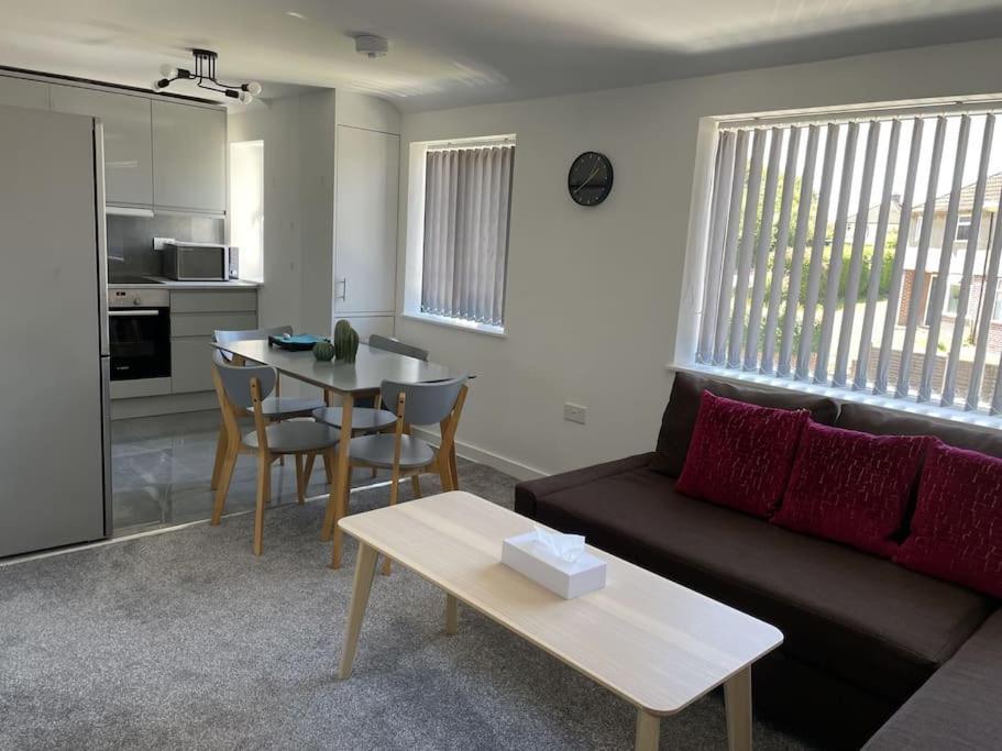 Paradigm House, Modern 2-Bedroom Duplex Apartment 2, Free Parking, Oxford Exterior foto